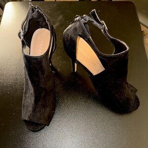 Madden Girl Black Heel!
